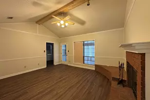 327 Bonnie Dr, Warner Robins, GA 31088 - Photo 2