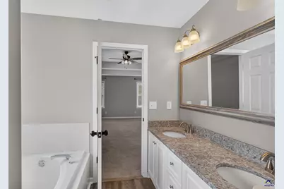 205 Margeson Drive, Warner Robins, GA 31088 - Photo 18