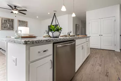 212 Park Bench Way, Byron, GA 31008 - Photo 16