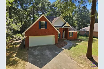 102 Quinelle, Perry, GA 31069 - Photo 1