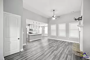 121 Blue Dunn Cir, Perry, GA 31069 - Photo 8