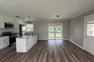 215 Sunnydale Dr, Warner Robins, GA 31088 - Photo 4