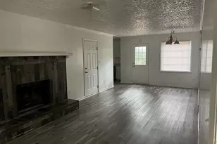 100 Grove Ln, Warner Robins, GA 31088 - Photo 2