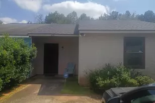 224 Northlake Dr, Warner Robins, GA 31093 - Photo 1
