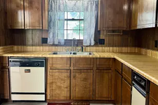 3349 Sandy Cir, Macon, GA 31216 - Photo 6