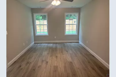 211 Sutton Dr., Perry, GA 31069 - Photo 10