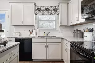 299 Jagee Dr, Byron, GA 31008 - Photo 10