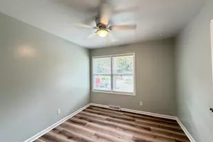 105 Woodsdale, Warner Robins, GA 31088 - Photo 18