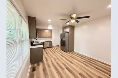 105 Woodsdale, Warner Robins, GA 31088 - Photo 4