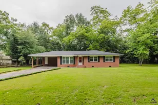 54 Robin Hood Rd, Reynolds, GA 31076 - Photo 1