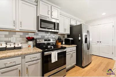 305 Lamplight Drive, Byron, GA 31008 - Photo 10