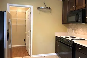 406 Chadwyck Cir, Bonaire, GA 31005 - Photo 8