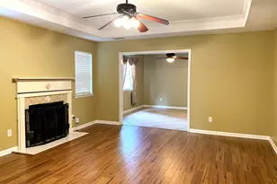 406 Chadwyck Cir, Bonaire, GA 31005 - Photo 2