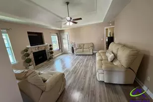 143 Rolling Woods Cir, Warner Robins, GA 31088 - Photo 1