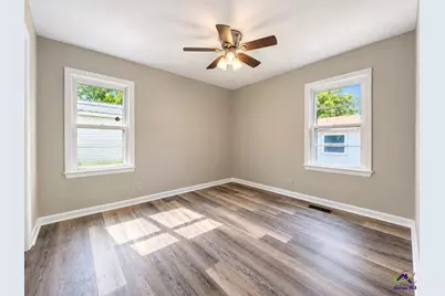 221 Shirley Drive, Warner Robins, GA 31088 - Photo 10
