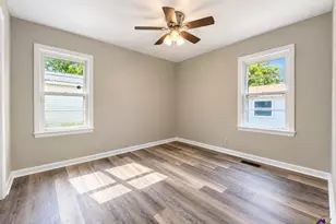 221 Shirley Dr, Warner Robins, GA 31088 - Photo 10
