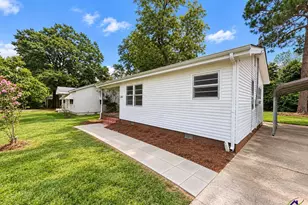 221 Shirley Dr, Warner Robins, GA 31088 - Photo 2