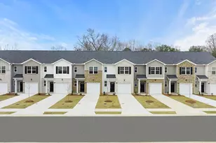 202 Kenmore Cir, Perry, GA 31069 - Photo 1