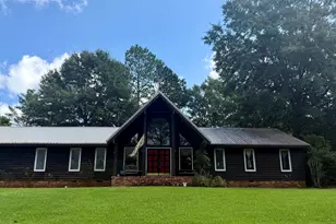 910 Pineridge Dr, Montezuma, GA 31063 - Photo 1