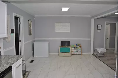 579 Lynmore Avenue, Macon, GA 31206 - Photo 8