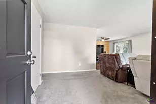 613 Duncan Ave, Unadilla, GA 31091 - Photo 8