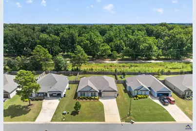 410 Avington Chase, Perry, GA 31069 - Photo 2