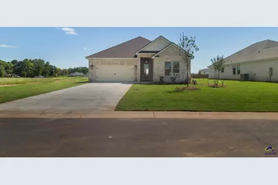224 Farmland Circle, Perry, GA 31069 - Photo 2