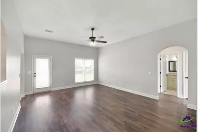 120 Raymond Circle, Warner Robins, GA 31088 - Photo 8