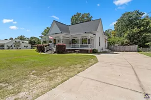 89 S Dooley St, Hawkinsville, GA 31036 - Photo 2