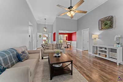 318 Christopher Luke Circle, Perry, GA 31069 - Photo 12