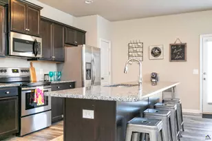 506 Lamplight Dr, Byron, GA 31008 - Photo 12