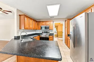 134 Brittany Dr, Perry, GA 31069 - Photo 14