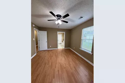 304 Spring Creek Drive, Perry, GA 31069 - Photo 2