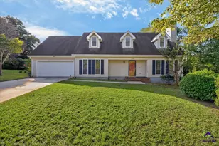 225 Blue Ridge Ln, Warner Robins, GA 31088 - Photo 2