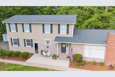 219 S Sixth Street, Cochran, GA 31014 - Photo 1