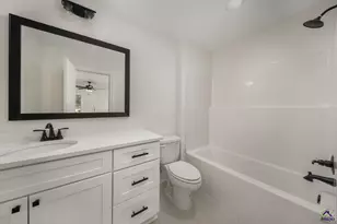 8 Pleasant Oaks Dr, Perry, GA 31069 - Photo 52