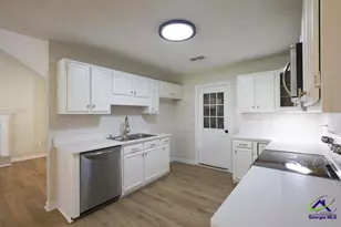 731 Gateway Dr, Bonaire, GA 31005 - Photo 12