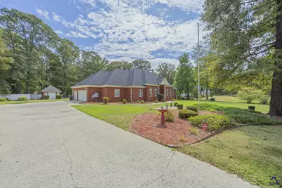 127 S Live Oak Court, Byron, GA 31008 - Photo 1