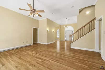 127 S Live Oak Cir Circle, Byron, GA 31008 - Photo 12