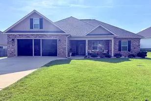 229 Creek Ridge Dr, Warner Robins, GA 31088 - Photo 1