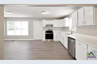 1662 Downing Circle, Macon, GA 31206 - Photo 12