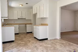 303 Utah Ave, Warner Robins, GA 31093 - Photo 2