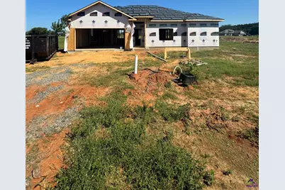 221 Farmland Circle, Perry, GA 31069 - Photo 1
