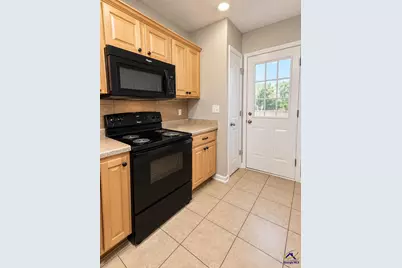 307 Hidden Creek Circle, Warner Robins, GA 31088 - Photo 2