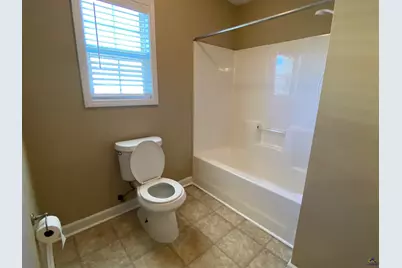 122 Maryjay Drive, Warner Robins, GA 31093 - Photo 12