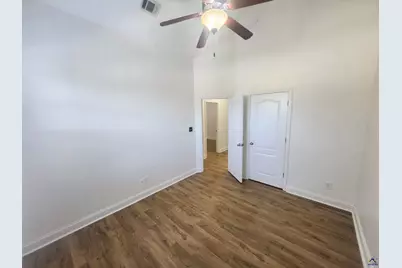 207 Broderick Circle, Warner Robins, GA 31088 - Photo 6