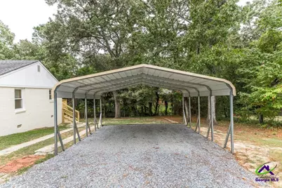 111 Benton, Warner Robins, GA 31088 - Photo 8