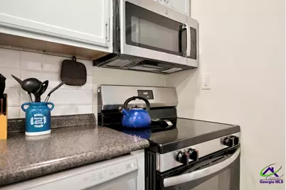 111 Benton, Warner Robins, GA 31088 - Photo 16