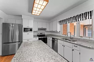 802 Westwood Dr, Warner Robins, GA 31088 - Photo 16