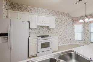 133 Darin Dr, Byron, GA 31008 - Photo 8